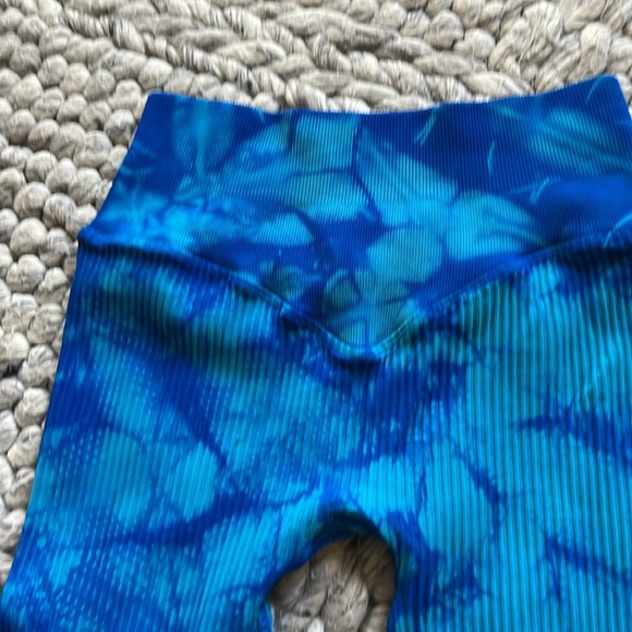 Bombshell Sportswear ribbed tie-dye leggings - Picture 6 of 11